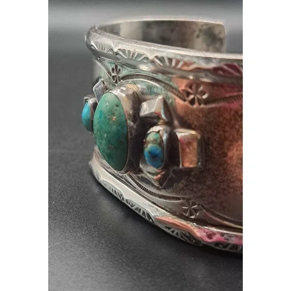 Vintage Navajo 3 Stone Turquoise SS Wide Cuff Bracelet~ - Picture 12 of 14